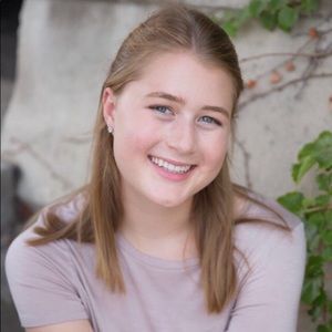 Meet your Posher, Elise